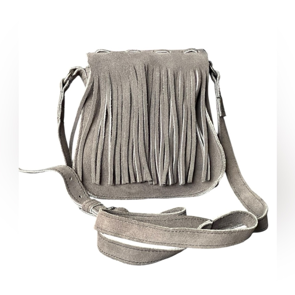 𝅺MINNETONKA Suede Fringe Crossbody Bag